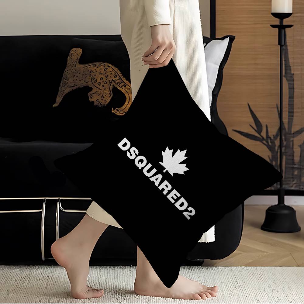 LOGO D-Dsquared2 Cushion Cover - đánh giá và giá Home Textiles Logo