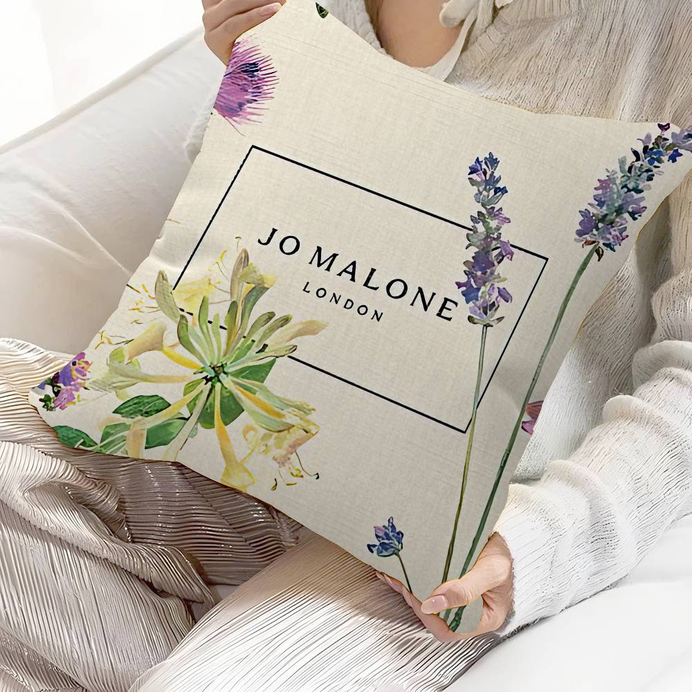 J-Jo M-Malone L-LOGO Cushion C - đánh giá và giá Home Textiles Logo