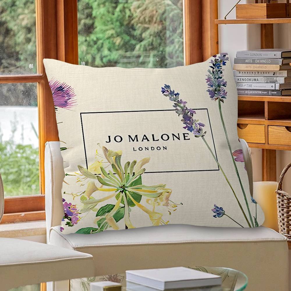 J-Jo M-Malone L-LOGO Cushion C - đánh giá và giá Home Textiles Logo
